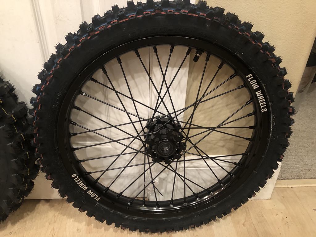 Talaria MX5 16/19 wheelset with tires